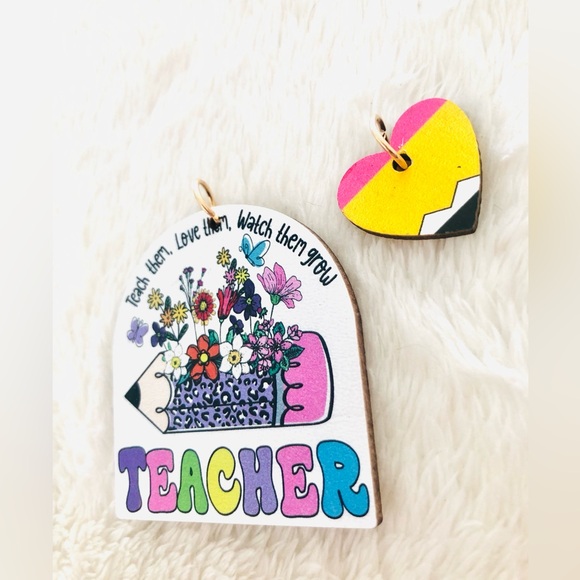 ⭐️Sale ⭐️ Two cute teacher charms! Teacher gifts - teachers - charm - 2 cute - Picture 2 of 5